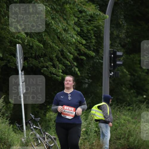 14.06.2026 - REWE Women's Run Jannik Wohlers http://msf.ph/oto/9813905 14.06.2026 11:11:55 Laufen 5622, 657 meine-sportfotos.de