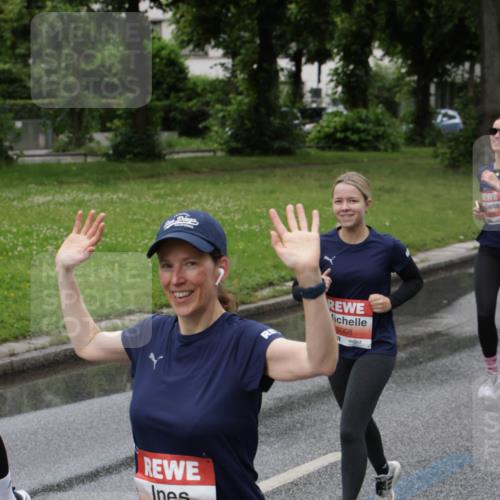 14.06.2026 - REWE Women's Run Jannik Wohlers http://msf.ph/oto/9814013 14.06.2026 10:39:18 Laufen 5801, 57, 6008 meine-sportfotos.de