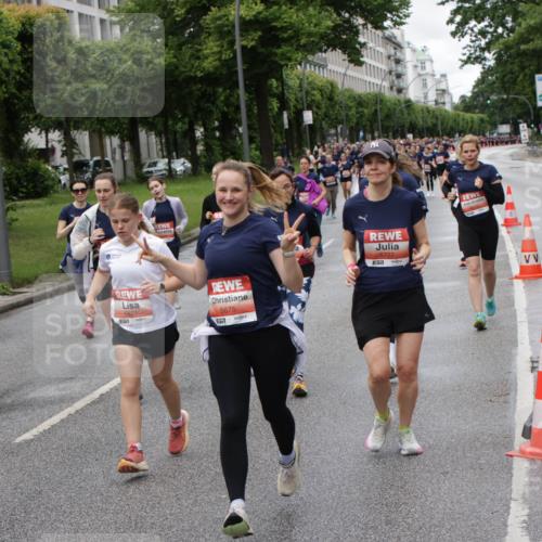 14.06.2026 - REWE Women's Run Jannik Wohlers http://msf.ph/oto/9814047 14.06.2026 10:39:25 Laufen 5821, 5675, 657, 5777, 57 meine-sportfotos.de