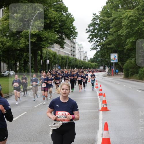 14.06.2026 - REWE Women's Run Jannik Wohlers http://msf.ph/oto/9814059 14.06.2026 10:39:29 Laufen 5226 meine-sportfotos.de