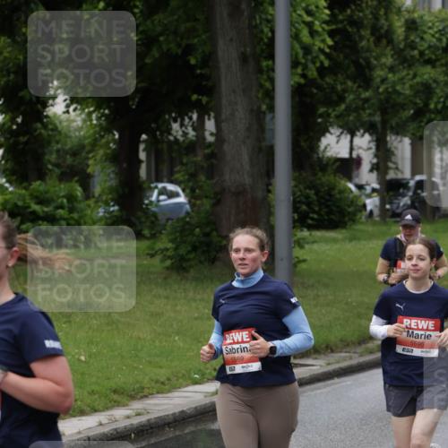 14.06.2026 - REWE Women's Run Jannik Wohlers http://msf.ph/oto/9814088 14.06.2026 10:39:35 Laufen 5569, 657, 5595 meine-sportfotos.de