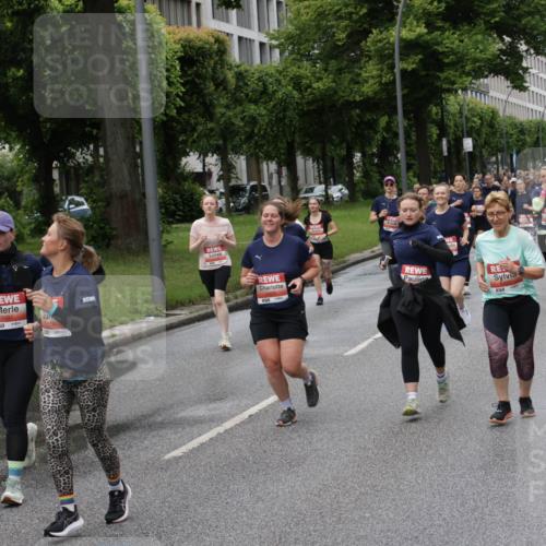 14.06.2026 - REWE Women's Run Jannik Wohlers http://msf.ph/oto/9814137 14.06.2026 10:39:47 Laufen 5991, 857 meine-sportfotos.de