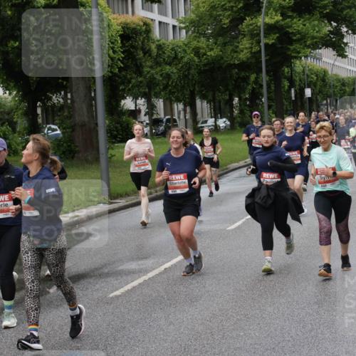 14.06.2026 - REWE Women's Run Jannik Wohlers http://msf.ph/oto/9814138 14.06.2026 10:39:47 Laufen 5991 meine-sportfotos.de