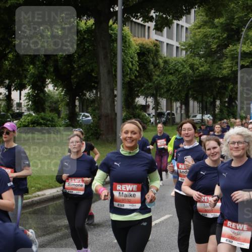 14.06.2026 - REWE Women's Run Jannik Wohlers http://msf.ph/oto/9814159 14.06.2026 10:39:51 Laufen 5454, 5532, 6054, 57, 6056 meine-sportfotos.de