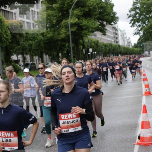 14.06.2026 - REWE Women's Run Jannik Wohlers http://msf.ph/oto/9814189 14.06.2026 10:40:00 Laufen 5792, 57, 5183 meine-sportfotos.de