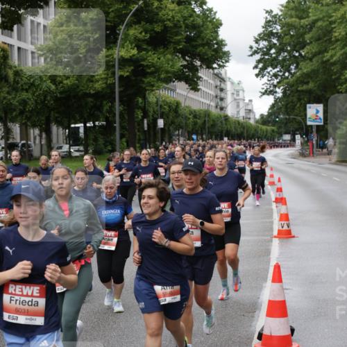 14.06.2026 - REWE Women's Run Jannik Wohlers http://msf.ph/oto/9814226 14.06.2026 10:40:09 Laufen 6031, 7, 5948, 577 meine-sportfotos.de