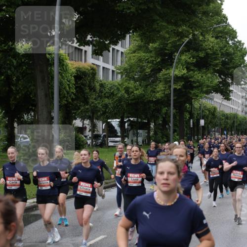 14.06.2026 - REWE Women's Run Jannik Wohlers http://msf.ph/oto/9814233 14.06.2026 10:40:12 Laufen 5142, 157 meine-sportfotos.de