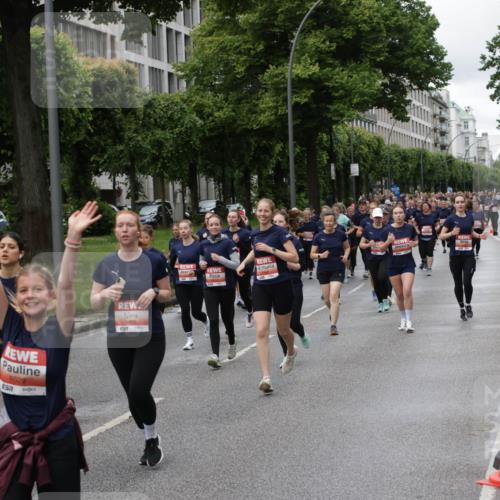 14.06.2026 - REWE Women's Run Jannik Wohlers http://msf.ph/oto/9814263 14.06.2026 10:40:23 Laufen 5529, 517 meine-sportfotos.de