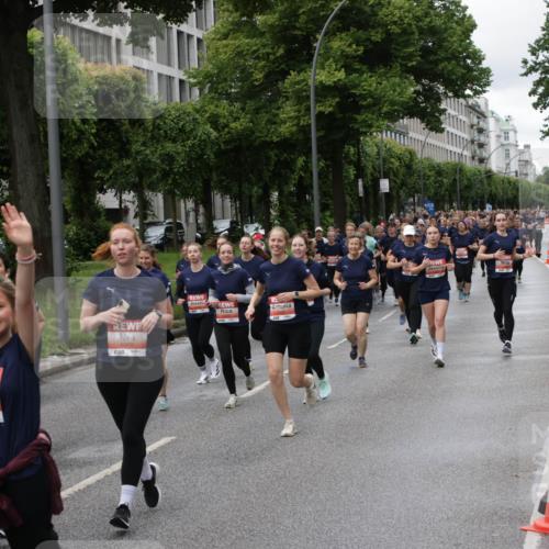 14.06.2026 - REWE Women's Run Jannik Wohlers http://msf.ph/oto/9814265 14.06.2026 10:40:23 Laufen 5629, 6066, 7 meine-sportfotos.de