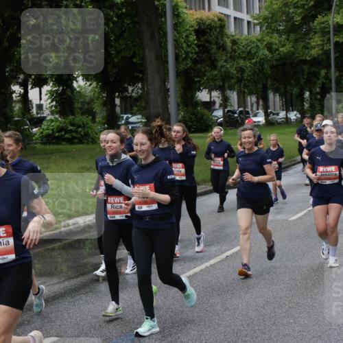 14.06.2026 - REWE Women's Run Jannik Wohlers http://msf.ph/oto/9814277 14.06.2026 10:40:26 Laufen 5656, 57, 651, 5056 meine-sportfotos.de