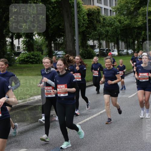 14.06.2026 - REWE Women's Run Jannik Wohlers http://msf.ph/oto/9814278 14.06.2026 10:40:26 Laufen 5656 meine-sportfotos.de