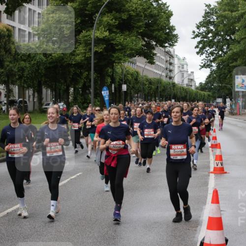 14.06.2026 - REWE Women's Run Jannik Wohlers http://msf.ph/oto/9814387 14.06.2026 10:40:42 Laufen 6, 30 meine-sportfotos.de