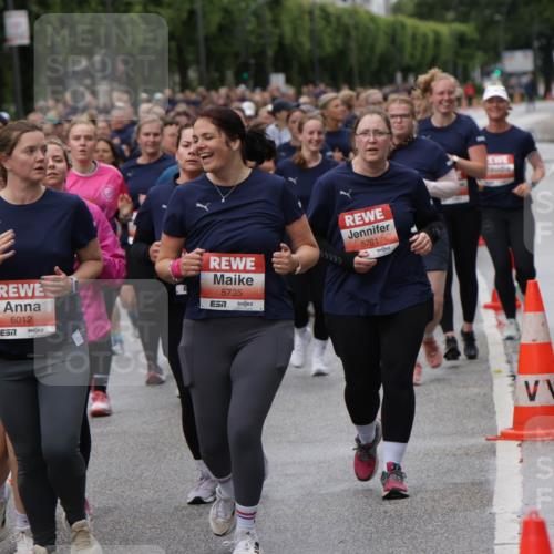 14.06.2026 - REWE Women's Run Jannik Wohlers http://msf.ph/oto/9814751 14.06.2026 10:41:57 Laufen 6012, 7, 5735, 7, 5781 meine-sportfotos.de