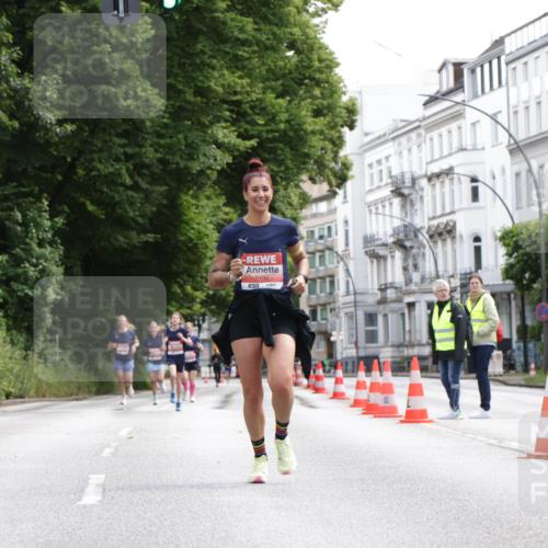 14.06.2026 - REWE Women's Run Jannik Wohlers http://msf.ph/oto/9815967 14.06.2026 10:50:04 Laufen 5109, 1 meine-sportfotos.de