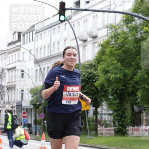 14.06.2026 - REWE Women's Run Jannik Wohlers http://msf.ph/oto/9816134 14.06.2026 10:50:44 Laufen 5434, 7 meine-sportfotos.de