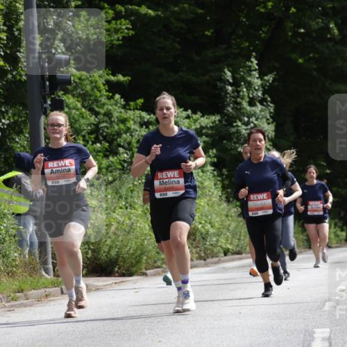 14.06.2026 - REWE Women's Run Jannik Wohlers http://msf.ph/oto/9816402 14.06.2026 10:51:59 Laufen 5818, 657, 5451, 657, 6069, 657 meine-sportfotos.de
