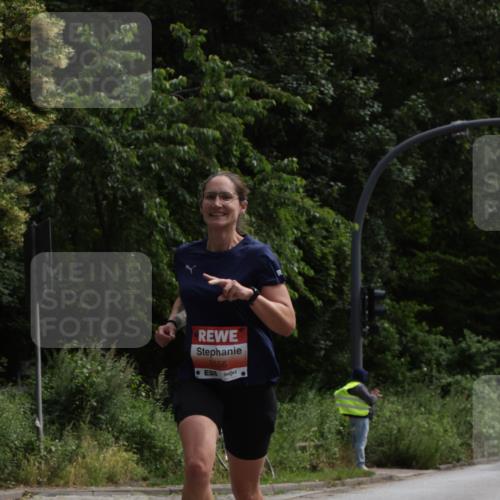 14.06.2026 - REWE Women's Run Jannik Wohlers http://msf.ph/oto/9816499 14.06.2026 10:52:25 Laufen 5556 meine-sportfotos.de