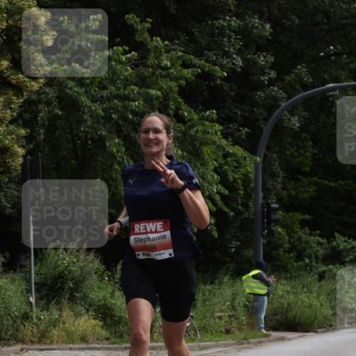 14.06.2026 - REWE Women's Run Jannik Wohlers http://msf.ph/oto/9816500 14.06.2026 10:52:25 Laufen 5556 meine-sportfotos.de