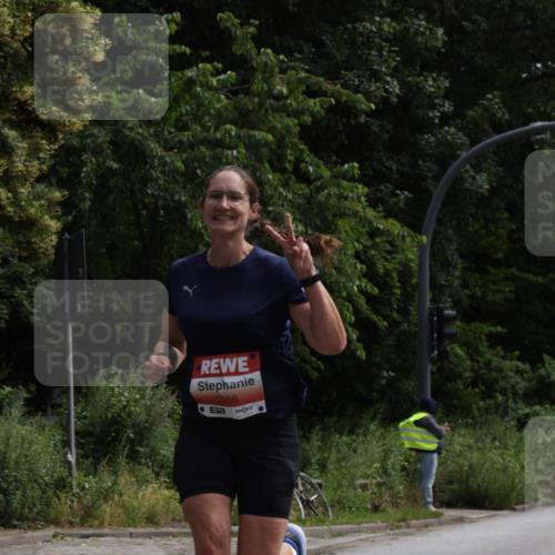 14.06.2026 - REWE Women's Run Jannik Wohlers http://msf.ph/oto/9816503 14.06.2026 10:52:25 Laufen 5556 meine-sportfotos.de