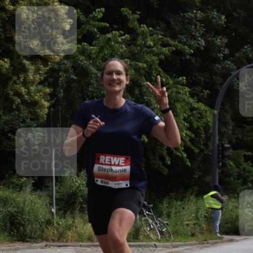 14.06.2026 - REWE Women's Run Jannik Wohlers http://msf.ph/oto/9816506 14.06.2026 10:52:25 Laufen 5556 meine-sportfotos.de