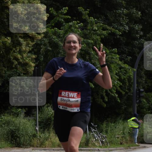 14.06.2026 - REWE Women's Run Jannik Wohlers http://msf.ph/oto/9816507 14.06.2026 10:52:25 Laufen 5556 meine-sportfotos.de