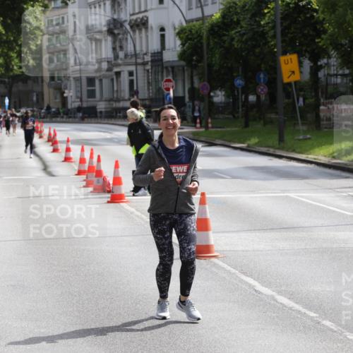 14.06.2026 - REWE Women's Run Jannik Wohlers http://msf.ph/oto/9816586 14.06.2026 10:52:56 Laufen 5, 1 meine-sportfotos.de