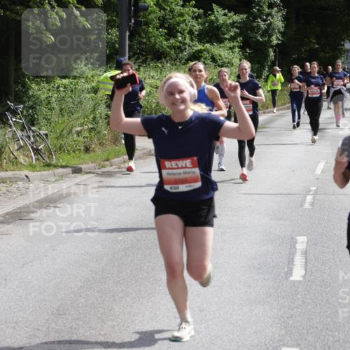 14.06.2026 - REWE Women's Run Jannik Wohlers http://msf.ph/oto/9816603 14.06.2026 10:52:58 Laufen 5753, 6311, 5662 meine-sportfotos.de
