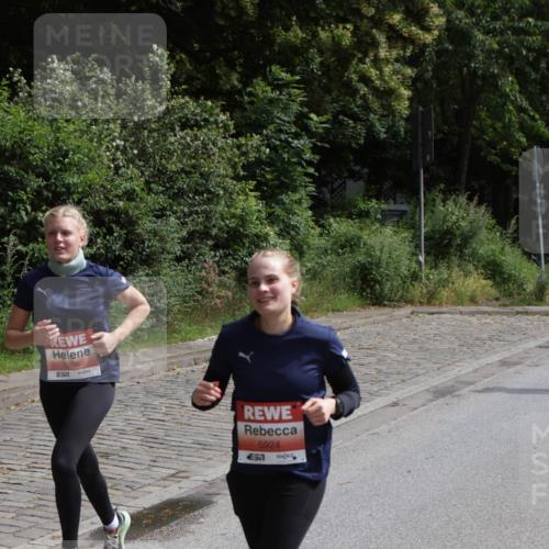 14.06.2026 - REWE Women's Run Jannik Wohlers http://msf.ph/oto/9816661 14.06.2026 10:53:17 Laufen 5806, 5924 meine-sportfotos.de