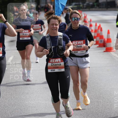 14.06.2026 - REWE Women's Run Jannik Wohlers http://msf.ph/oto/9816684 14.06.2026 10:53:24 Laufen 5280, 6712, 5396, 65, 5255, 5904 meine-sportfotos.de