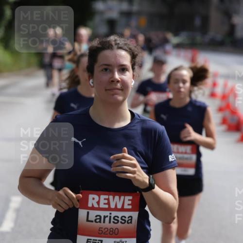 14.06.2026 - REWE Women's Run Jannik Wohlers http://msf.ph/oto/9816696 14.06.2026 10:53:26 Laufen 5280 meine-sportfotos.de