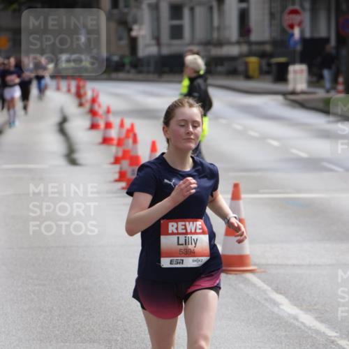 14.06.2026 - REWE Women's Run Jannik Wohlers http://msf.ph/oto/9816726 14.06.2026 10:53:40 Laufen 5394, 7 meine-sportfotos.de