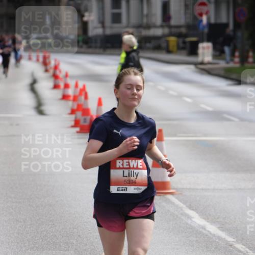 14.06.2026 - REWE Women's Run Jannik Wohlers http://msf.ph/oto/9816727 14.06.2026 10:53:40 Laufen 5394 meine-sportfotos.de