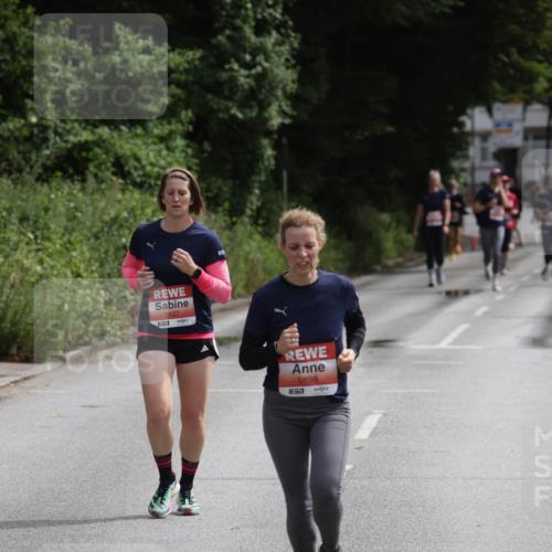 14.06.2026 - REWE Women's Run Jannik Wohlers http://msf.ph/oto/9816735 14.06.2026 10:53:44 Laufen 5107, 7, 5898, 7 meine-sportfotos.de