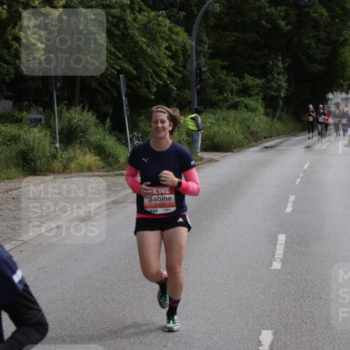 14.06.2026 - REWE Women's Run Jannik Wohlers http://msf.ph/oto/9816759 14.06.2026 10:53:50 Laufen 5107 meine-sportfotos.de