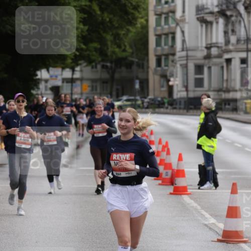 14.06.2026 - REWE Women's Run Jannik Wohlers http://msf.ph/oto/9816767 14.06.2026 10:53:56 Laufen 5111 meine-sportfotos.de