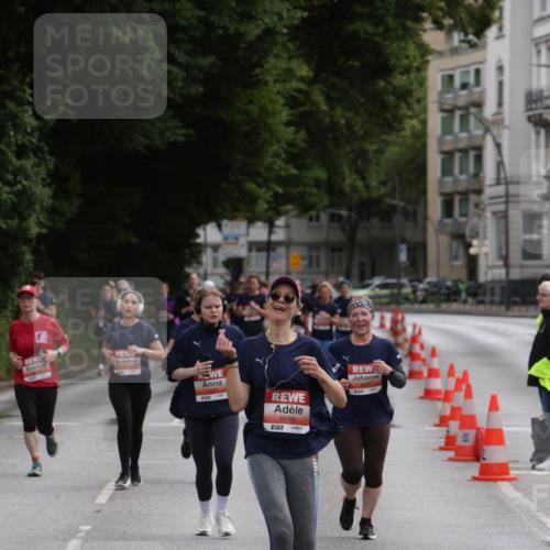 14.06.2026 - REWE Women's Run Jannik Wohlers http://msf.ph/oto/9816785 14.06.2026 10:53:59 Laufen 5686, 7 meine-sportfotos.de