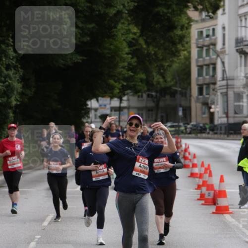 14.06.2026 - REWE Women's Run Jannik Wohlers http://msf.ph/oto/9816789 14.06.2026 10:53:59 Laufen 5686 meine-sportfotos.de
