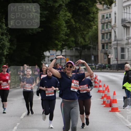 14.06.2026 - REWE Women's Run Jannik Wohlers http://msf.ph/oto/9816791 14.06.2026 10:53:59 Laufen 5686, 51 meine-sportfotos.de
