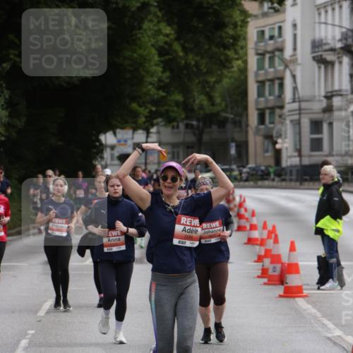 14.06.2026 - REWE Women's Run Jannik Wohlers http://msf.ph/oto/9816792 14.06.2026 10:53:59 Laufen 5686 meine-sportfotos.de