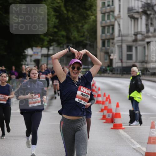 14.06.2026 - REWE Women's Run Jannik Wohlers http://msf.ph/oto/9816797 14.06.2026 10:54:00 Laufen 857, 5686, 7 meine-sportfotos.de