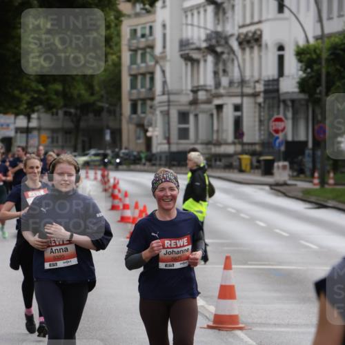 14.06.2026 - REWE Women's Run Jannik Wohlers http://msf.ph/oto/9816813 14.06.2026 10:54:02 Laufen 5320, 7, 7, 5871 meine-sportfotos.de