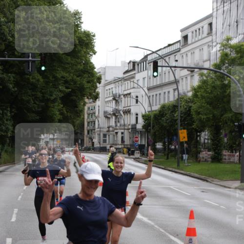 14.06.2026 - REWE Women's Run Jannik Wohlers http://msf.ph/oto/9816888 14.06.2026 10:54:17 Laufen 5032, 57, 1, 7 meine-sportfotos.de