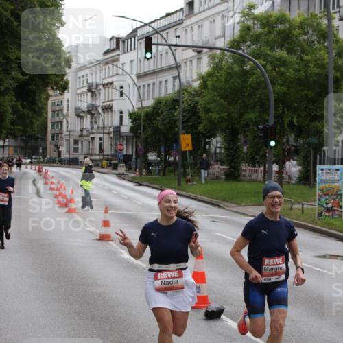 14.06.2026 - REWE Women's Run Jannik Wohlers http://msf.ph/oto/9816915 14.06.2026 10:54:21 Laufen 01, 5703 meine-sportfotos.de