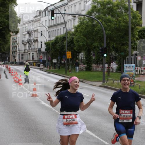 14.06.2026 - REWE Women's Run Jannik Wohlers http://msf.ph/oto/9816922 14.06.2026 10:54:21 Laufen 01, 5703, 657, 5095, 7 meine-sportfotos.de