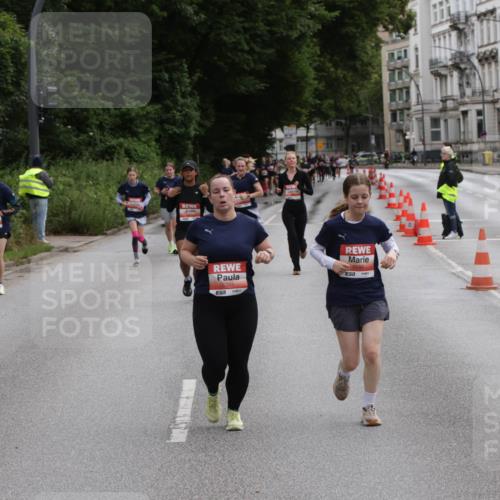14.06.2026 - REWE Women's Run Jannik Wohlers http://msf.ph/oto/9816936 14.06.2026 10:54:27 Laufen 5701, 57, 5595 meine-sportfotos.de