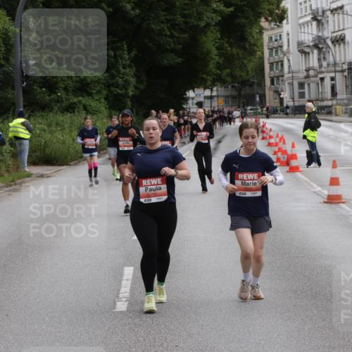 14.06.2026 - REWE Women's Run Jannik Wohlers http://msf.ph/oto/9816938 14.06.2026 10:54:27 Laufen 6701, 7, 5595, 7, 1 meine-sportfotos.de