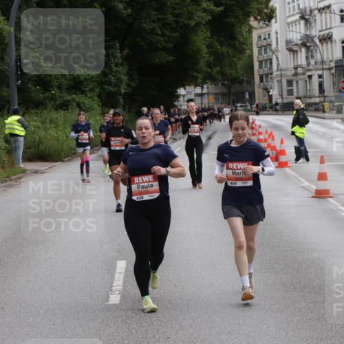 14.06.2026 - REWE Women's Run Jannik Wohlers http://msf.ph/oto/9816940 14.06.2026 10:54:27 Laufen 5701, 57, 5595 meine-sportfotos.de