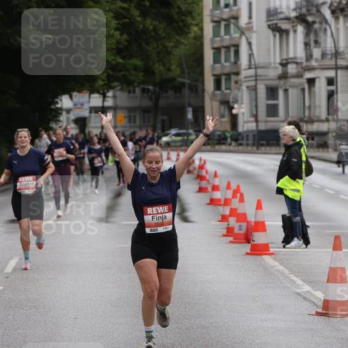 14.06.2026 - REWE Women's Run Jannik Wohlers http://msf.ph/oto/9816981 14.06.2026 10:54:47 Laufen 5635, 57 meine-sportfotos.de