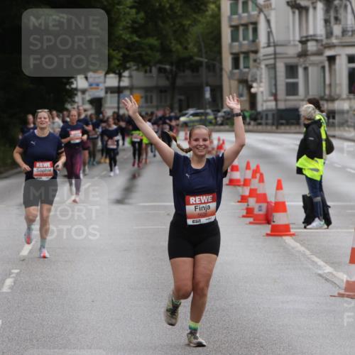 14.06.2026 - REWE Women's Run Jannik Wohlers http://msf.ph/oto/9816989 14.06.2026 10:54:47 Laufen 5635, 51 meine-sportfotos.de