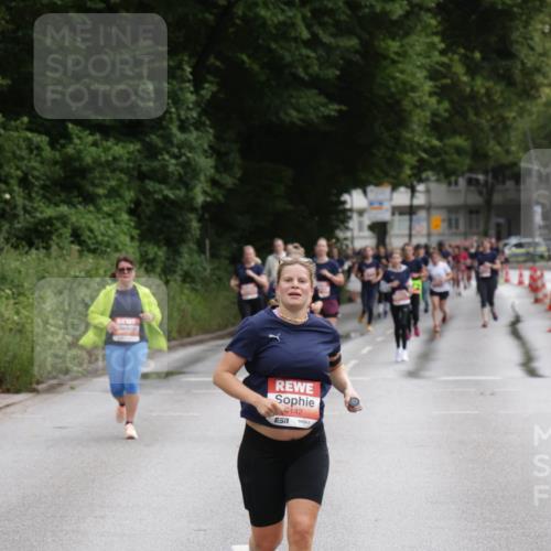 14.06.2026 - REWE Women's Run Jannik Wohlers http://msf.ph/oto/9817008 14.06.2026 10:54:52 Laufen 142, 57 meine-sportfotos.de